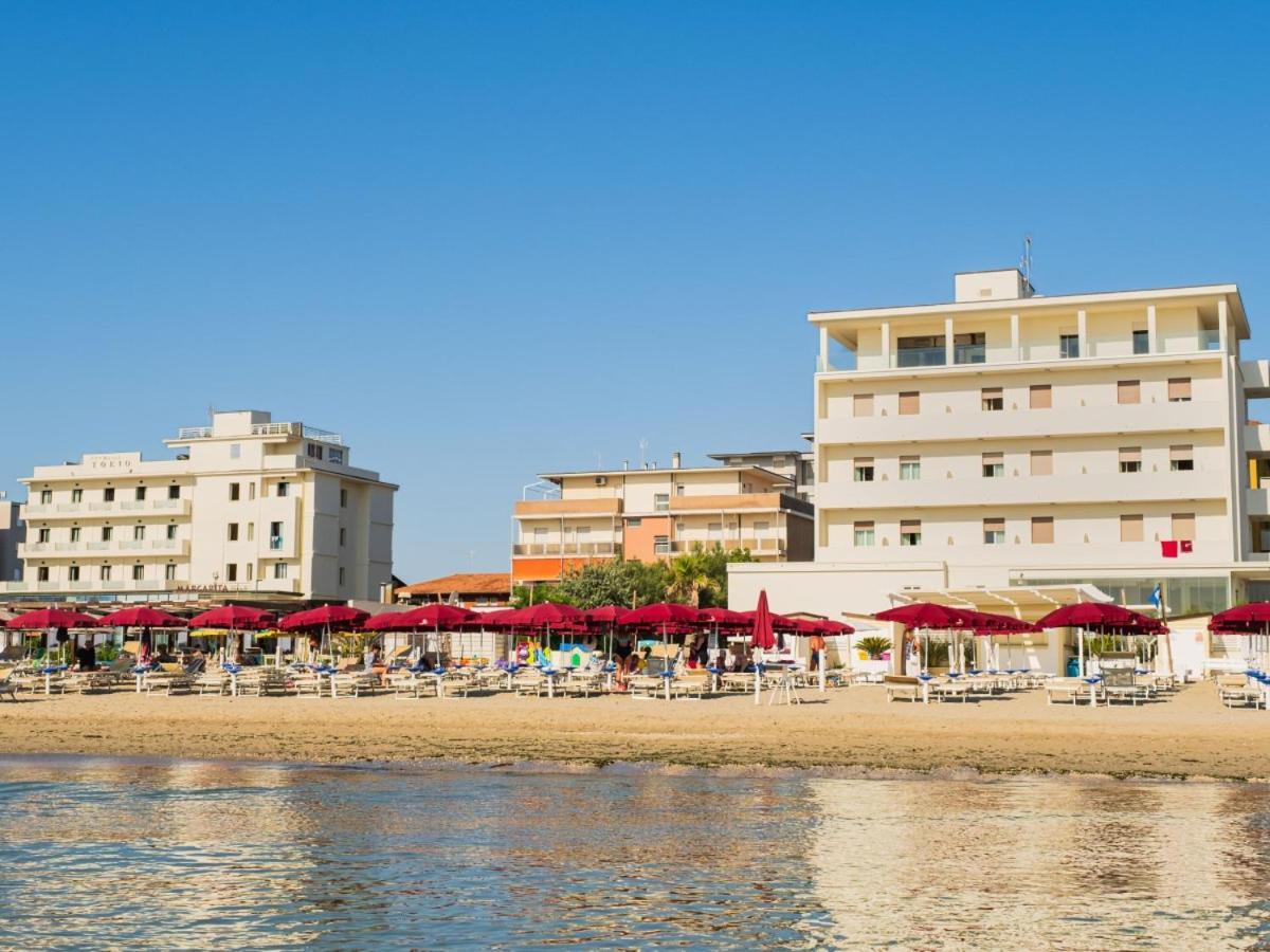 Hotel Tokio Village - Azzurro Club Lido Di Savio Εξωτερικό φωτογραφία