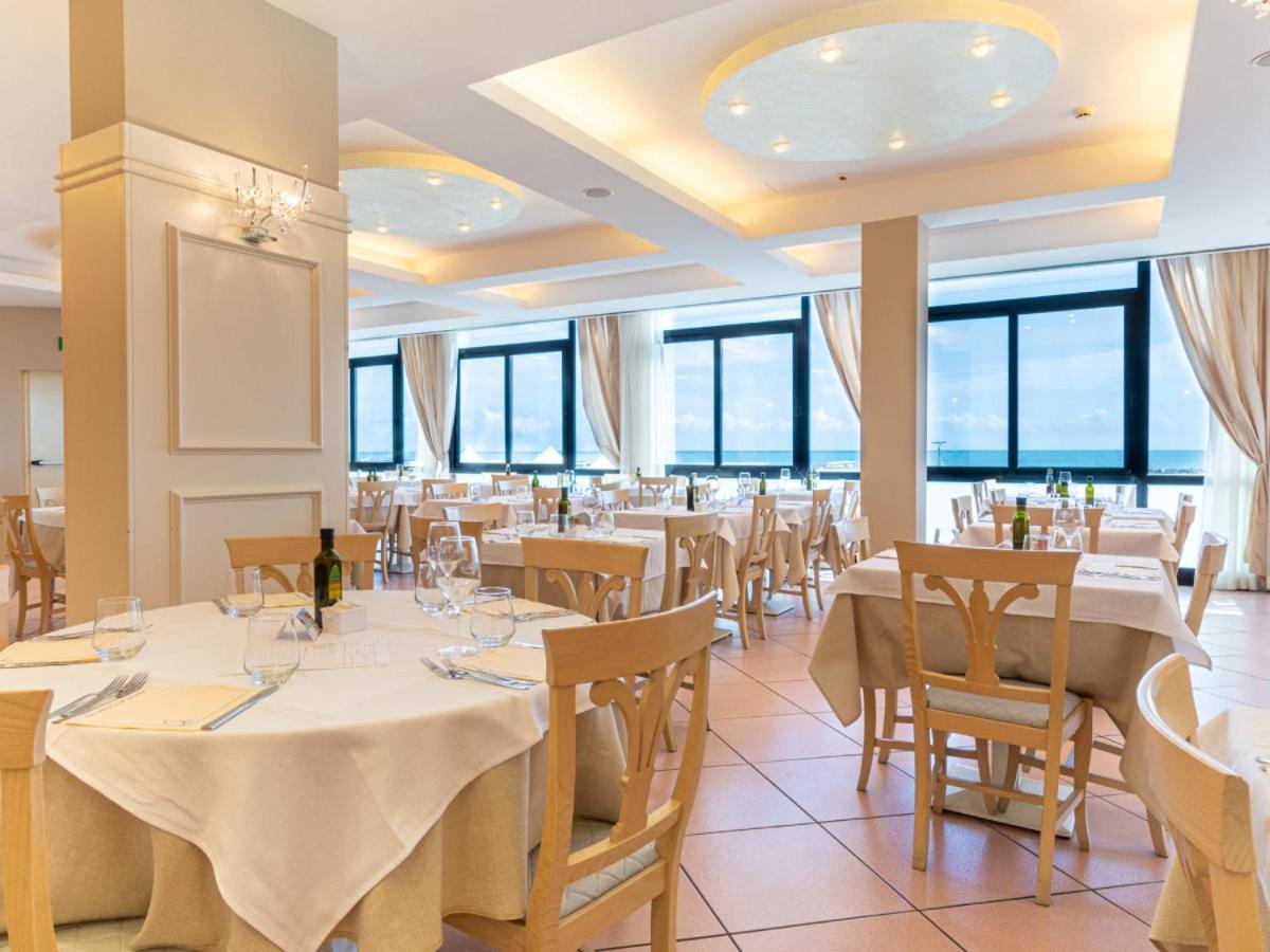 Hotel Tokio Village - Azzurro Club Lido Di Savio Εξωτερικό φωτογραφία