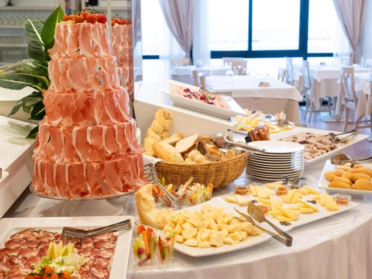 Hotel Tokio Village - Azzurro Club Lido Di Savio Εξωτερικό φωτογραφία