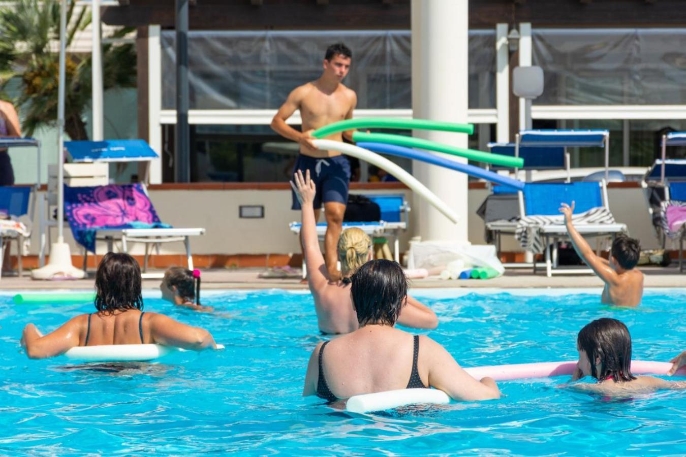 Hotel Tokio Village - Azzurro Club Lido Di Savio Εξωτερικό φωτογραφία