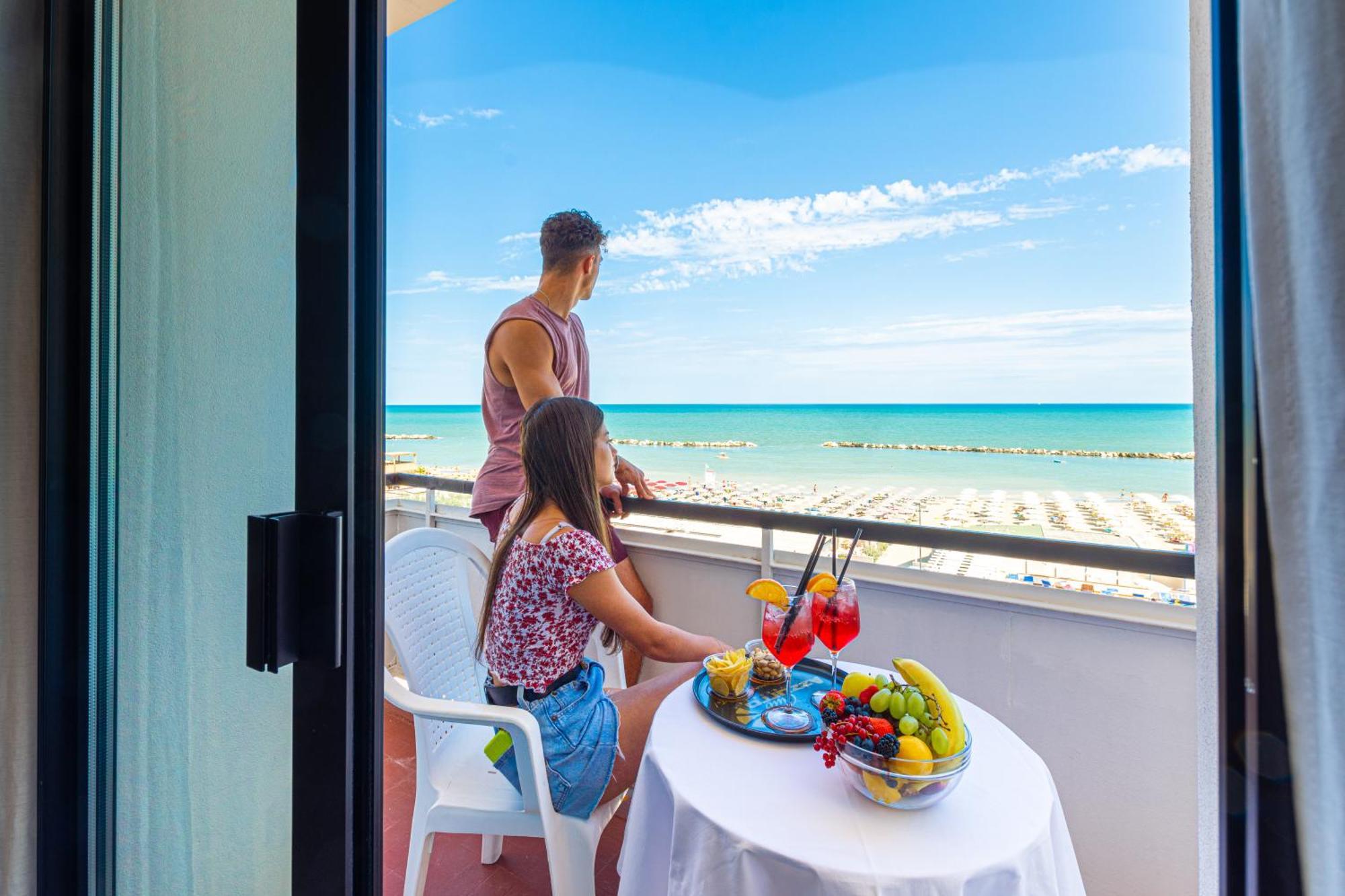 Hotel Tokio Village - Azzurro Club Lido Di Savio Εξωτερικό φωτογραφία